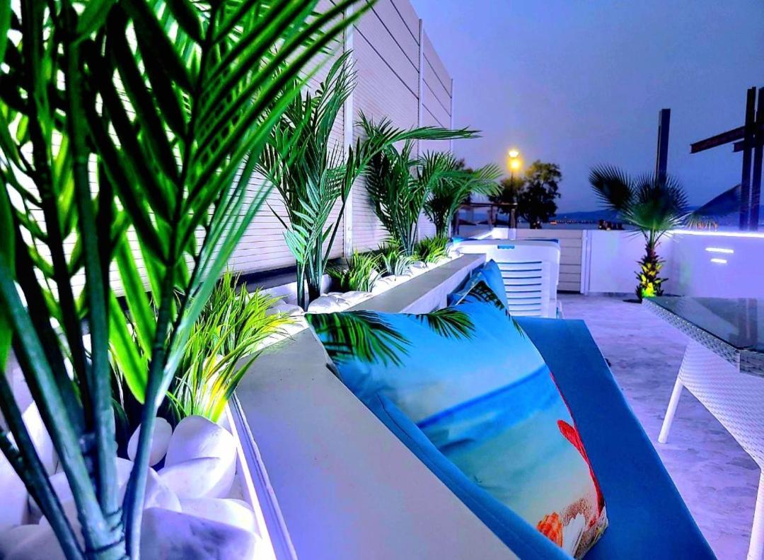 Ferienwohnung Sun Sea No 7 First Line Peraía Exterior foto